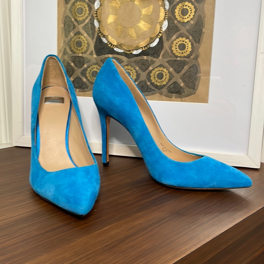 Guess by Marciano Astra Blue suede pumps size 39